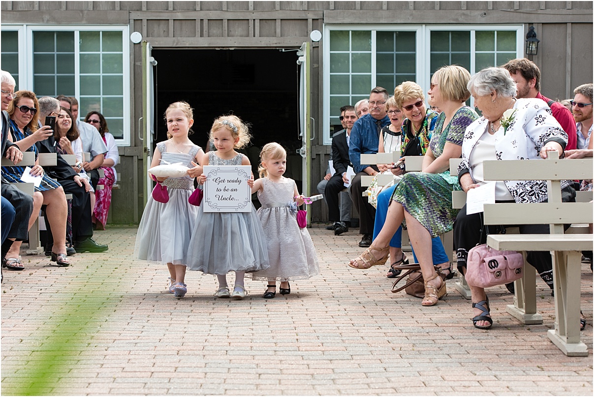 Wedding, Spring wedding, Strathmere, fuschia wedding, Ottawa wedding photographer, North Gower wedding photographer 