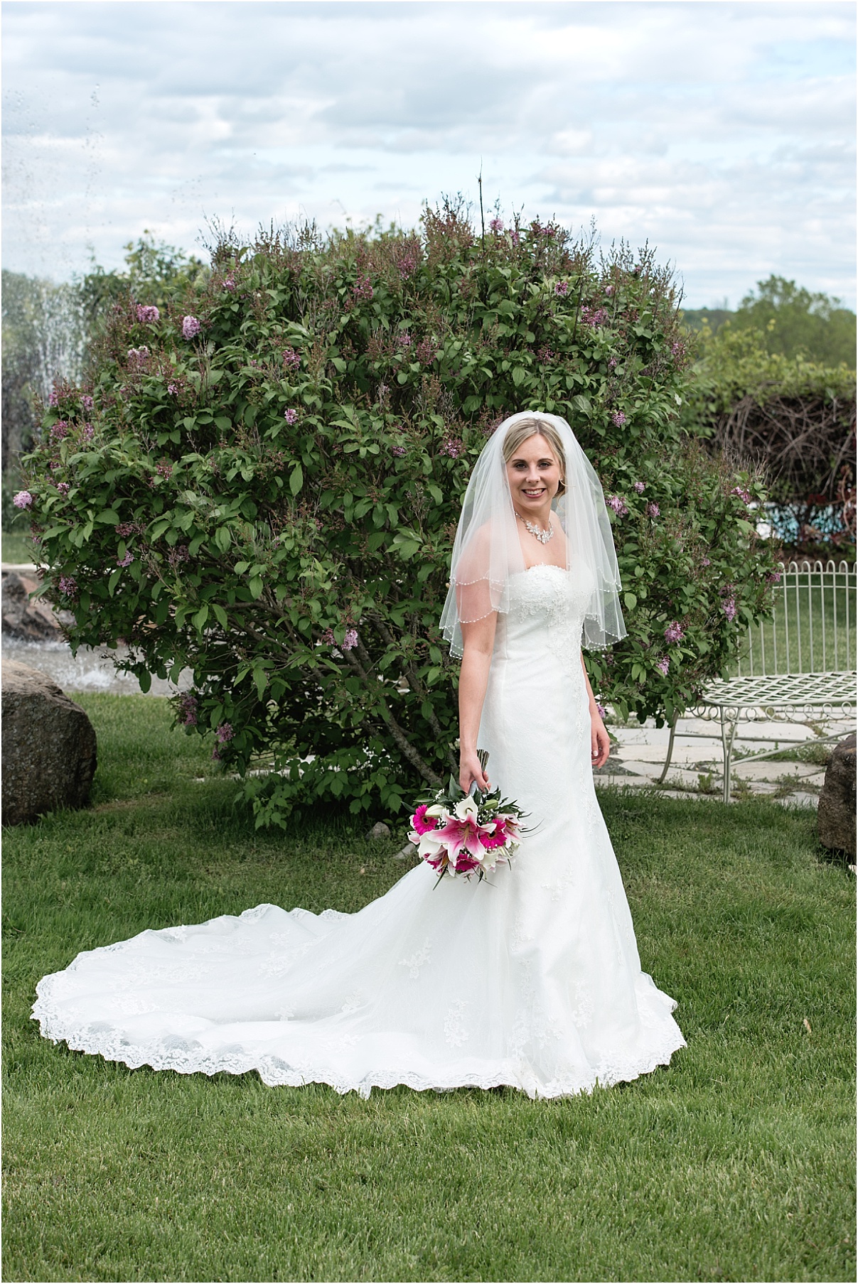 Wedding, Spring wedding, Strathmere, fuschia wedding, Ottawa wedding photographer, North Gower wedding photographer 