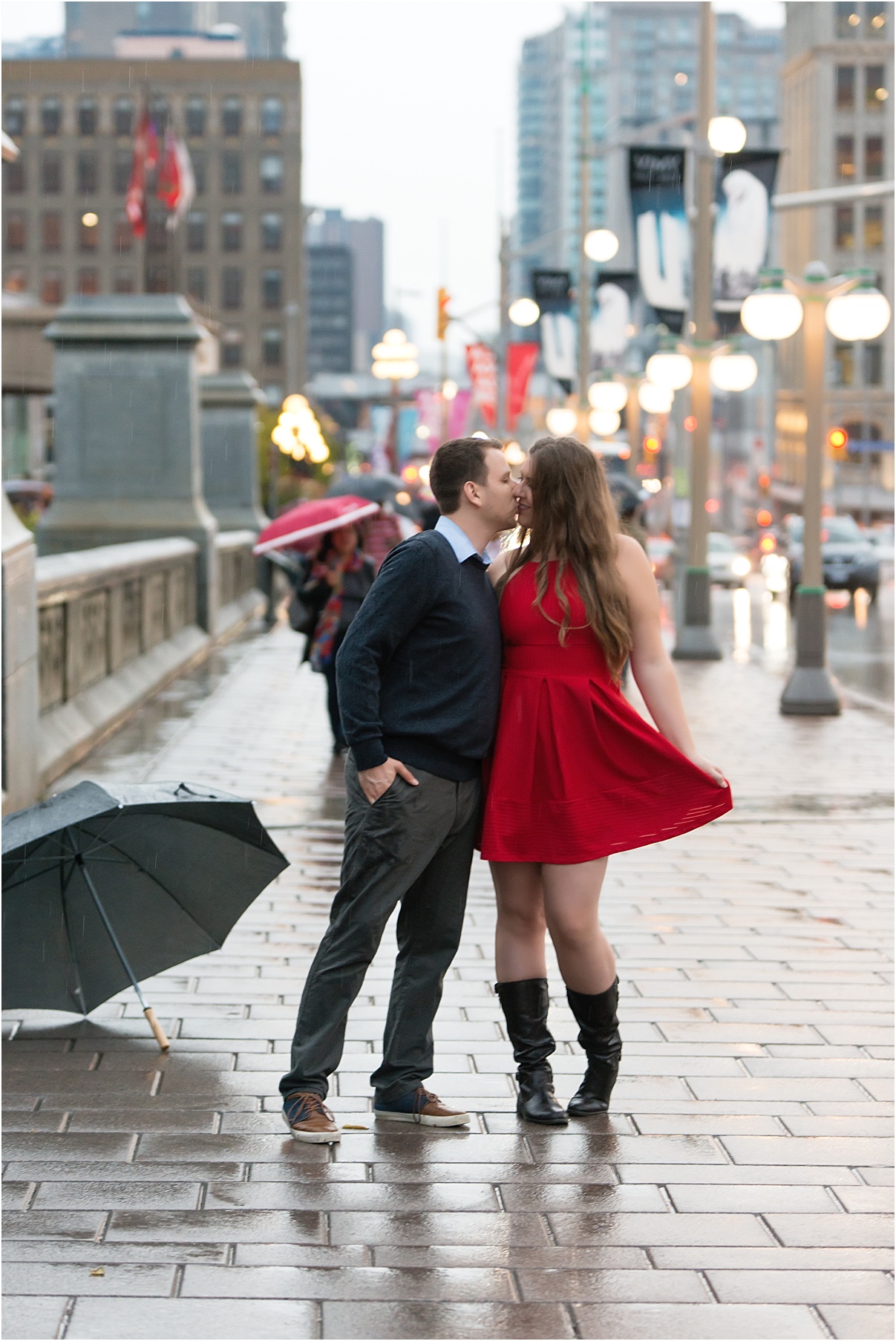 Kissing in the rain Ottawa